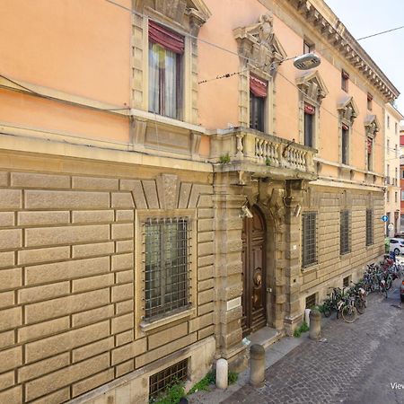 Goito Luxury Apartment, In The Historical Center Bologna Kültér fotó