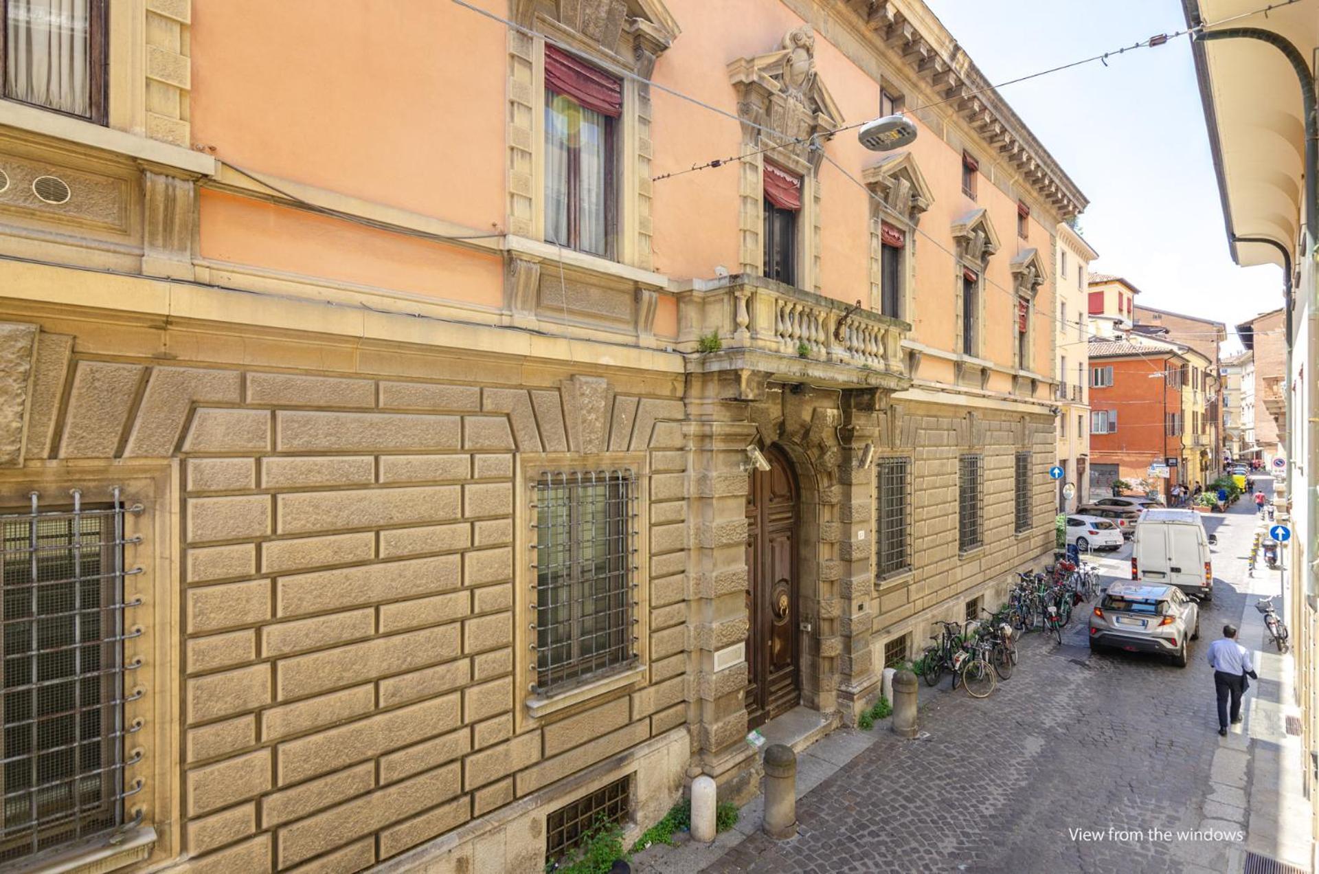 Goito Luxury Apartment, In The Historical Center Bologna Kültér fotó